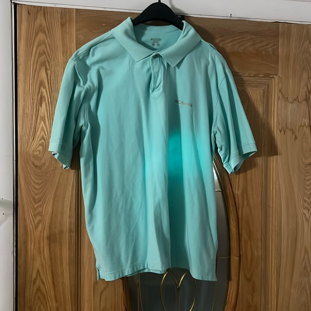 XL Columbia Shirt
